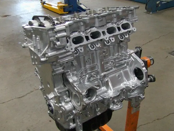 2011 Hyundai Genesis 2.0l , Automatic Remanufactured Engine image 3